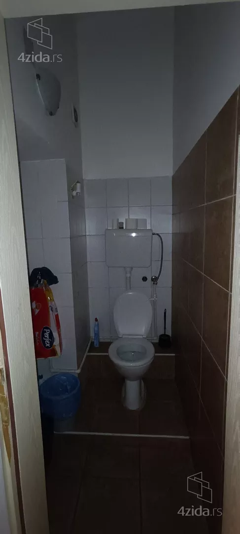 Šestosoban stan | 4zida
