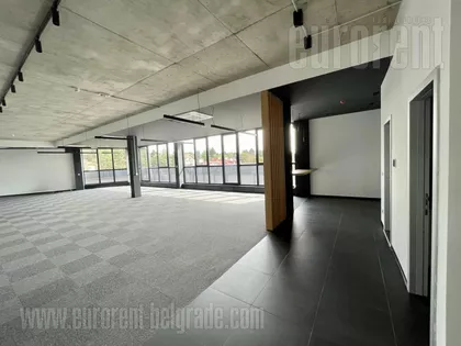 DEDINJE BELI DVOR | 4zida.rs