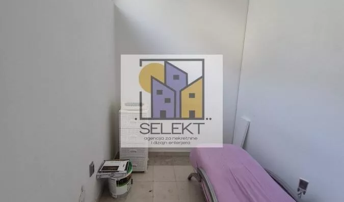 Lokal | 4zida