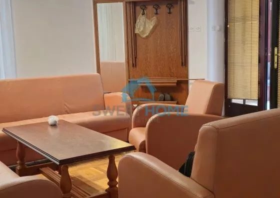 Poslovna zgrada | 4zida