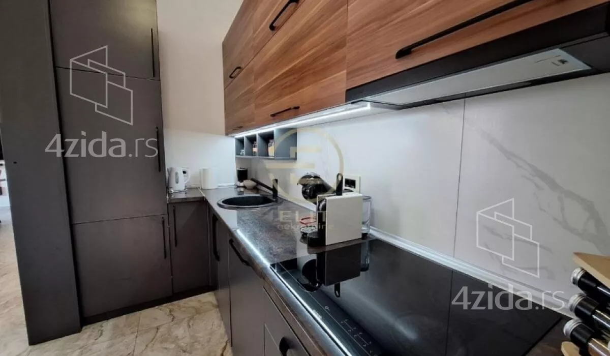 Petosoban stan | 4zida