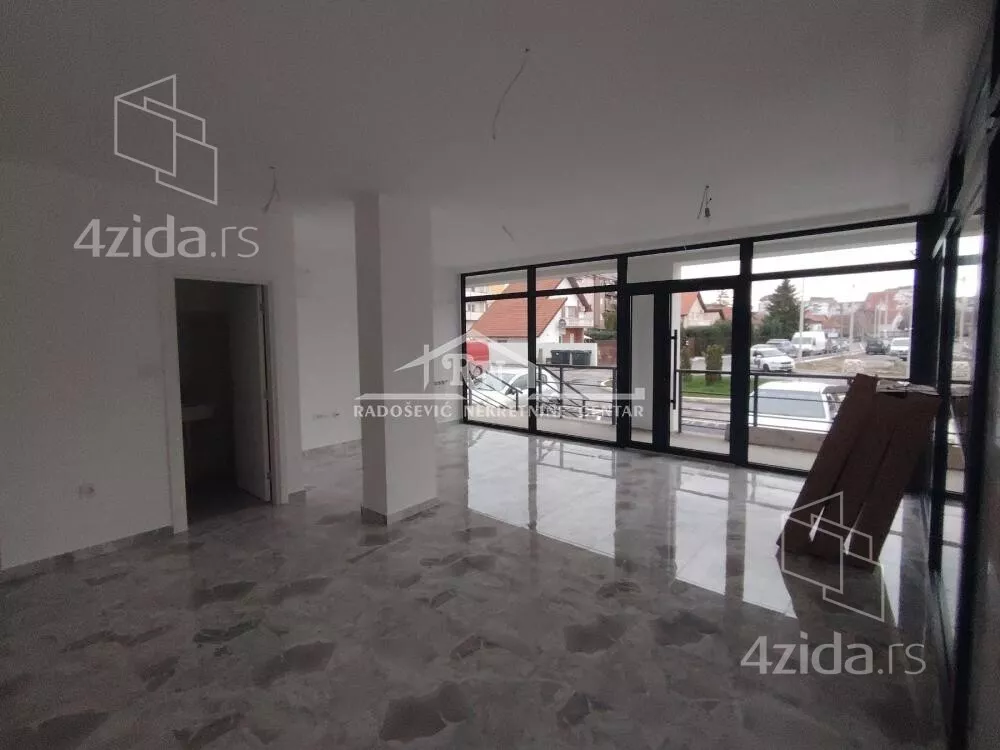 Poslovni prostor | 4zida