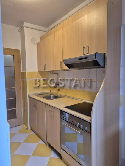 Bulevar Arsenija Carnojevica | 4zida.rs