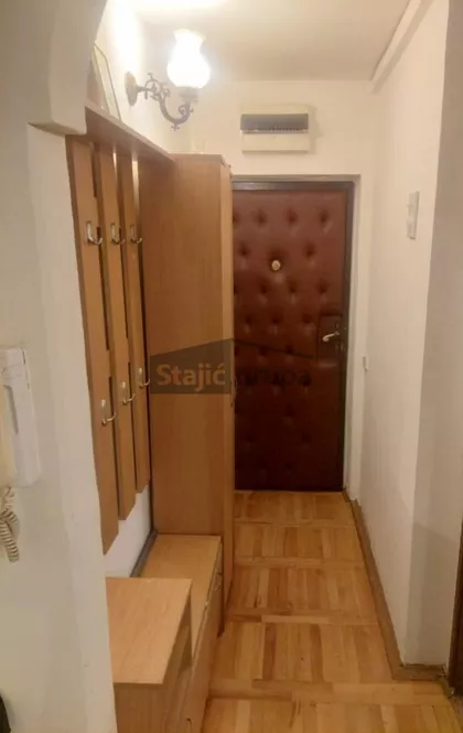 Pere Segedinca | 4zida.rs