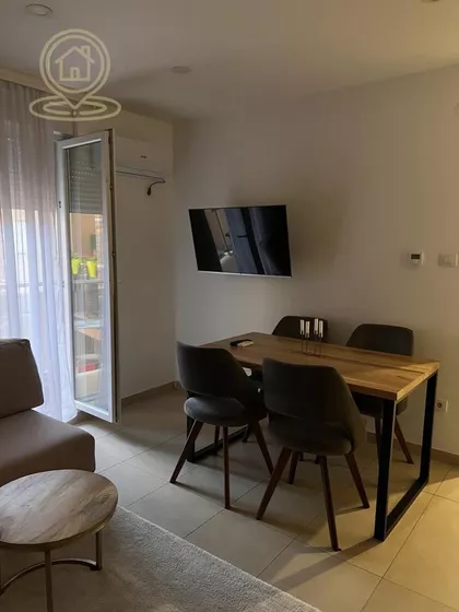 VENIZELOSOVA | 4zida.rs