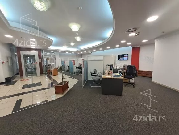 Lokal | 4zida