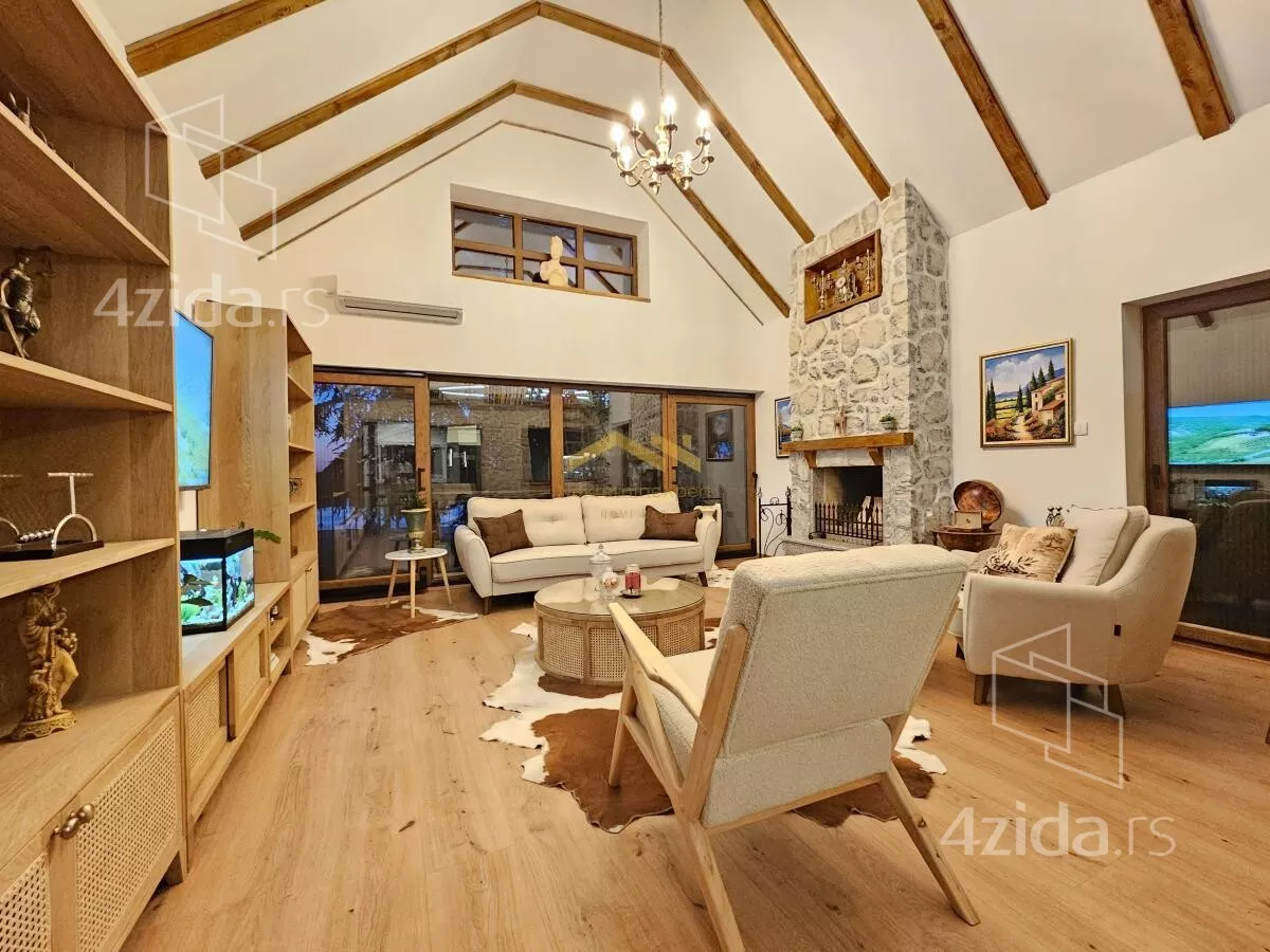 Kuća | 4zida