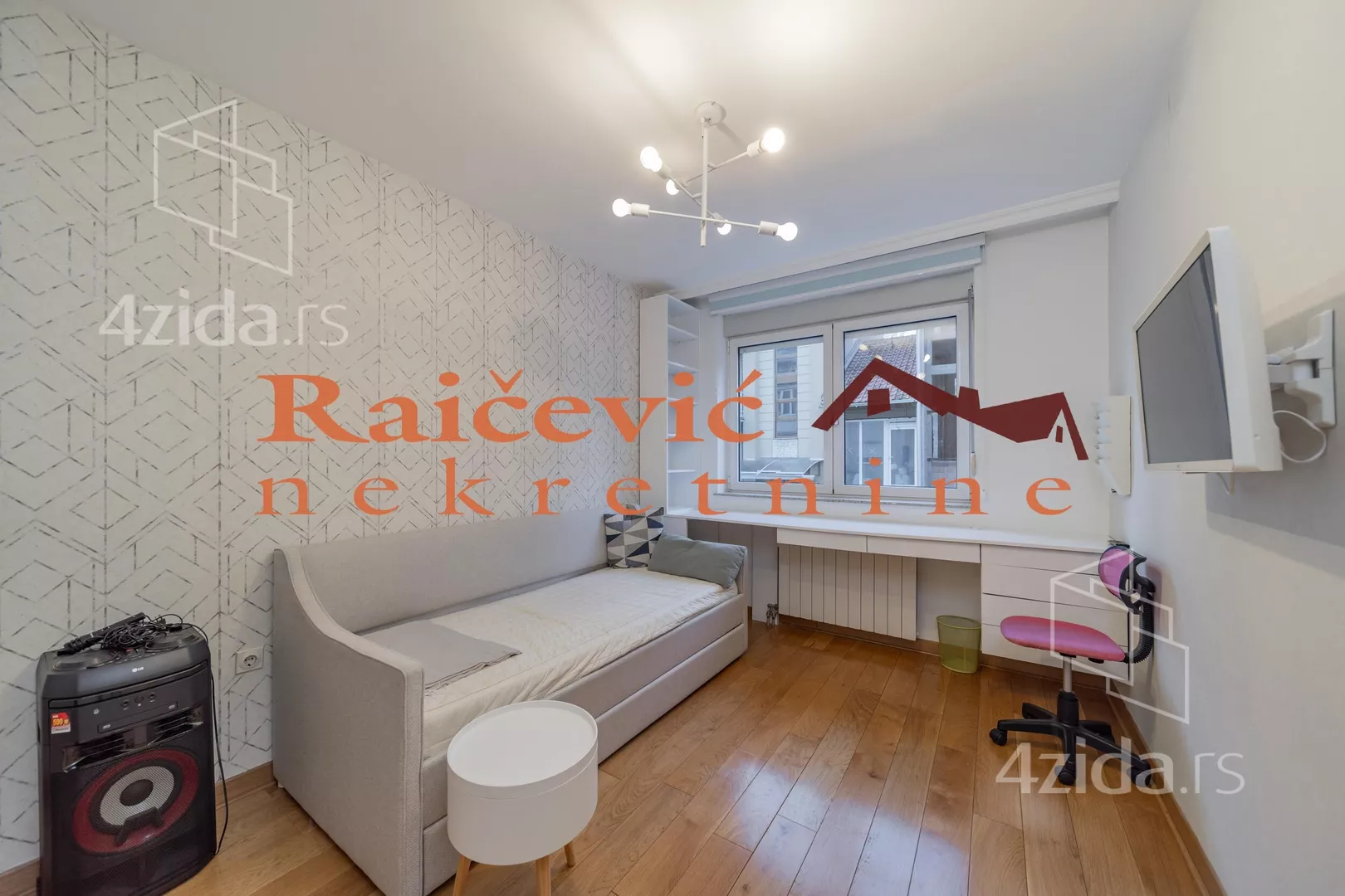 Četvorosoban stan | 4zida