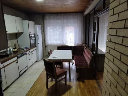 Jovana Deroka 13 | 4zida.rs