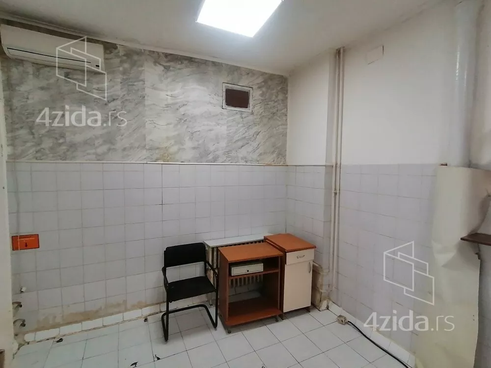 Lokal | 4zida