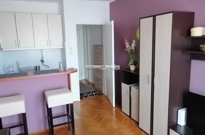 Crveni Krst Vračar | 4zida.rs