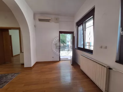 Banovo Brdo | 4zida.rs