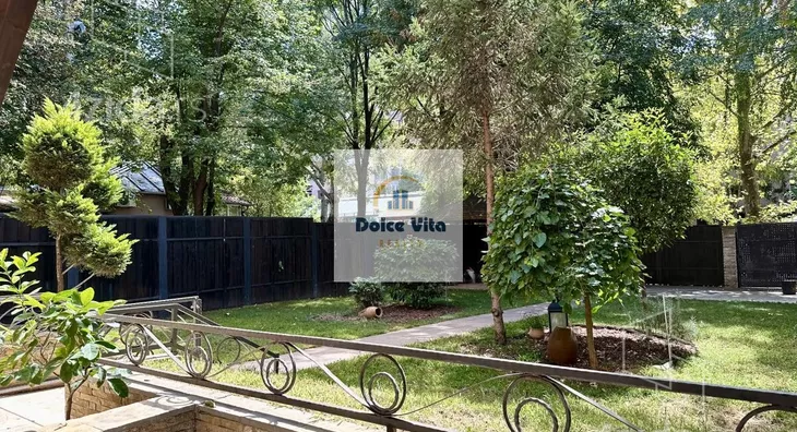 Šestosoban stan | 4zida