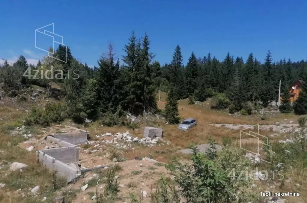 Plac | 4zida