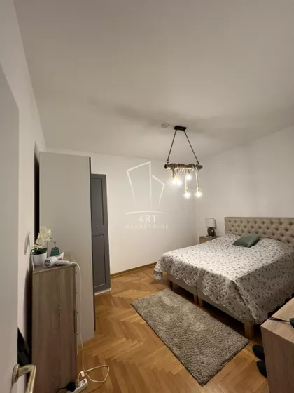 Zmaj Jovina | 4zida.rs