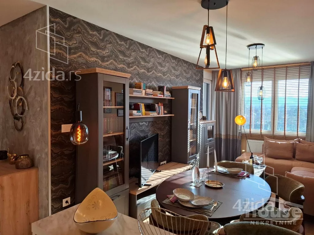 Dvoiposoban stan | 4zida