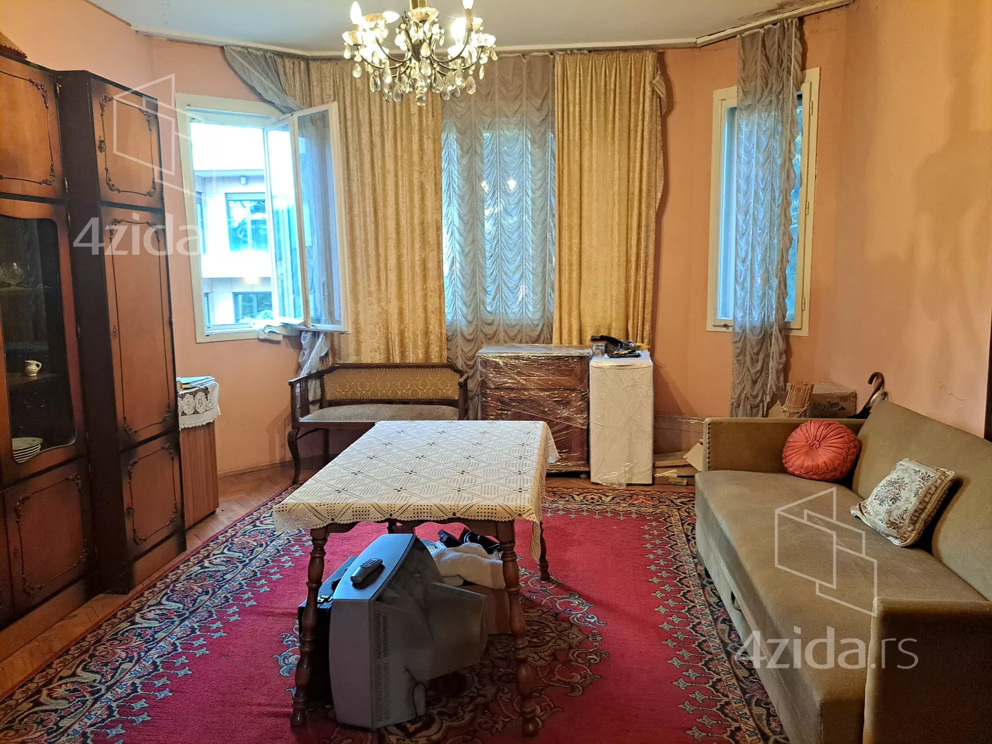 Četvoroiposoban stan | 4zida