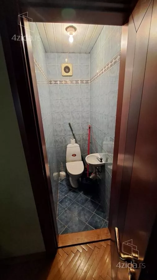 Četvoroiposoban stan | 4zida