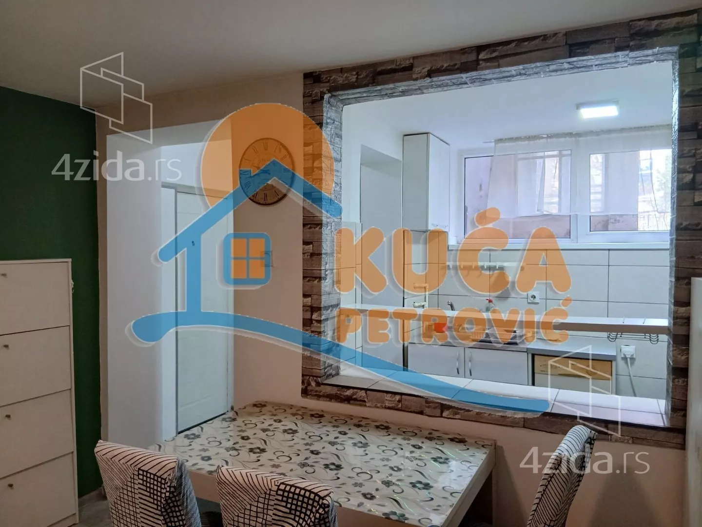 Jednoiposoban stan | 4zida