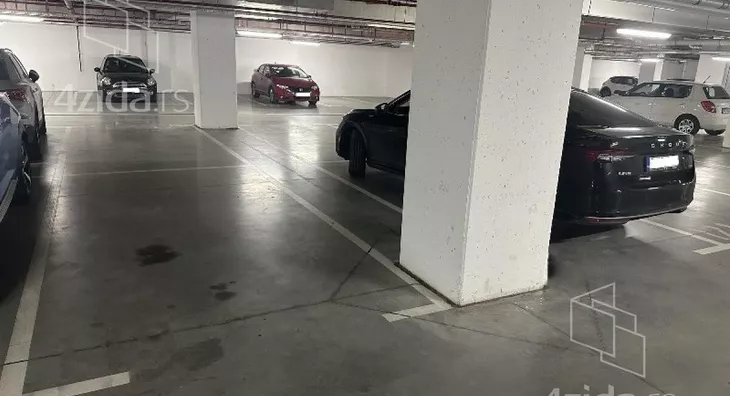 Garaža/Parking | 4zida