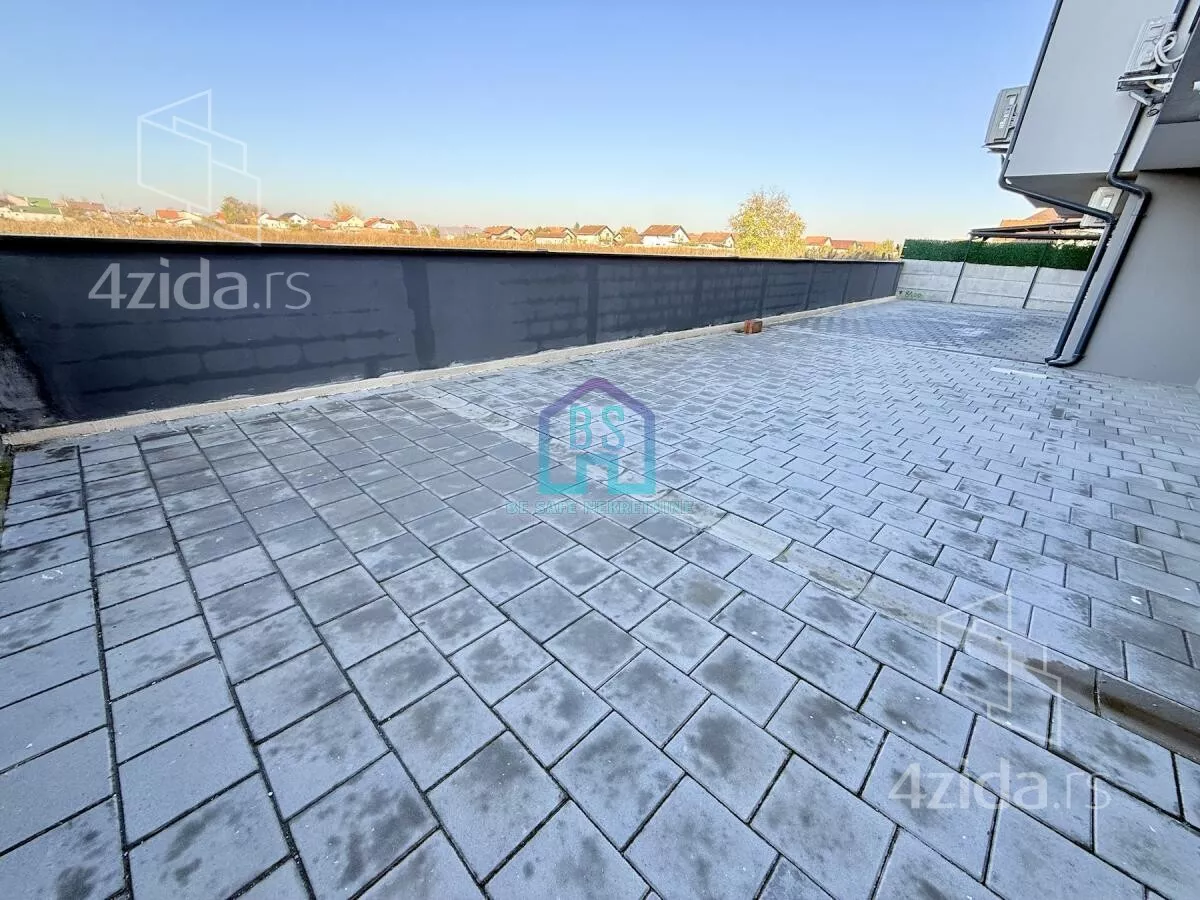 Troiposoban stan | 4zida