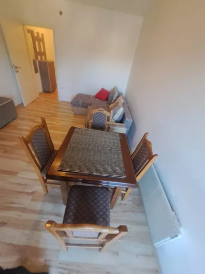 Njegoševa Bb | 4zida.rs