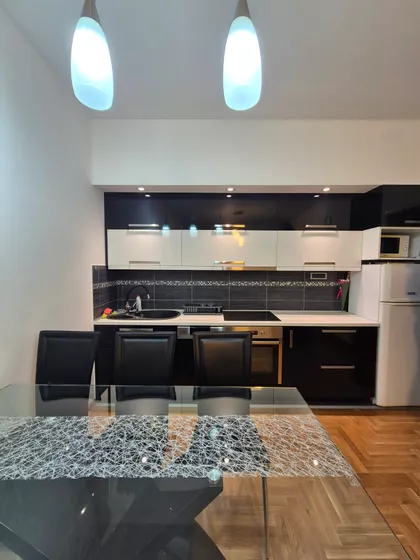 Gradske lokacije | 4zida.rs