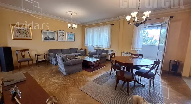 Petosoban stan | 4zida