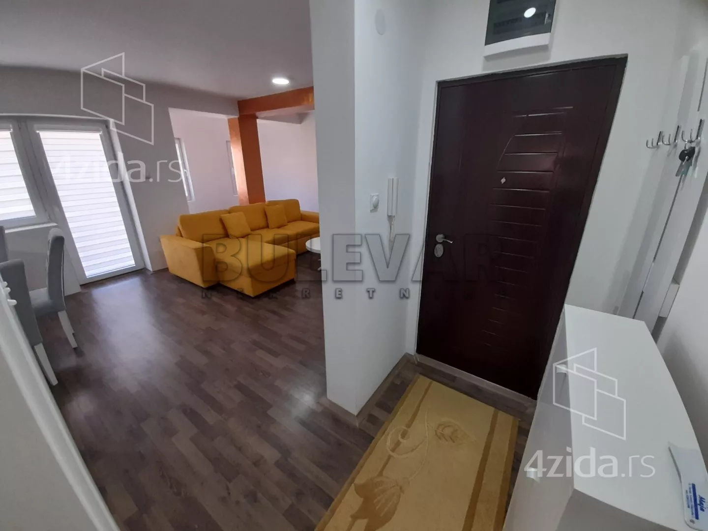 Jednoiposoban stan | 4zida