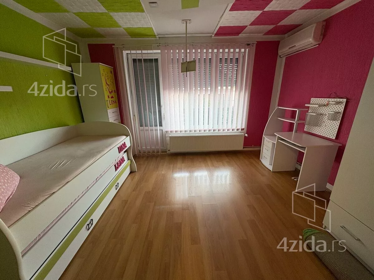 3-etažna kuća | 4zida