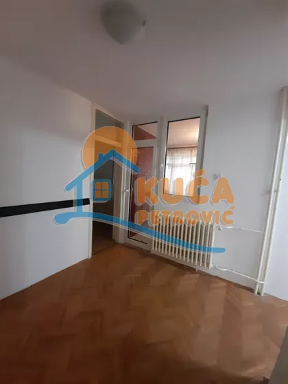 Pariske komune | 4zida.rs