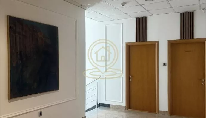 Poslovna zgrada | 4zida