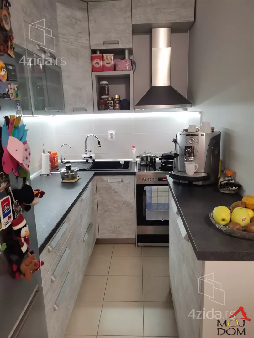 Dvoiposoban stan | 4zida