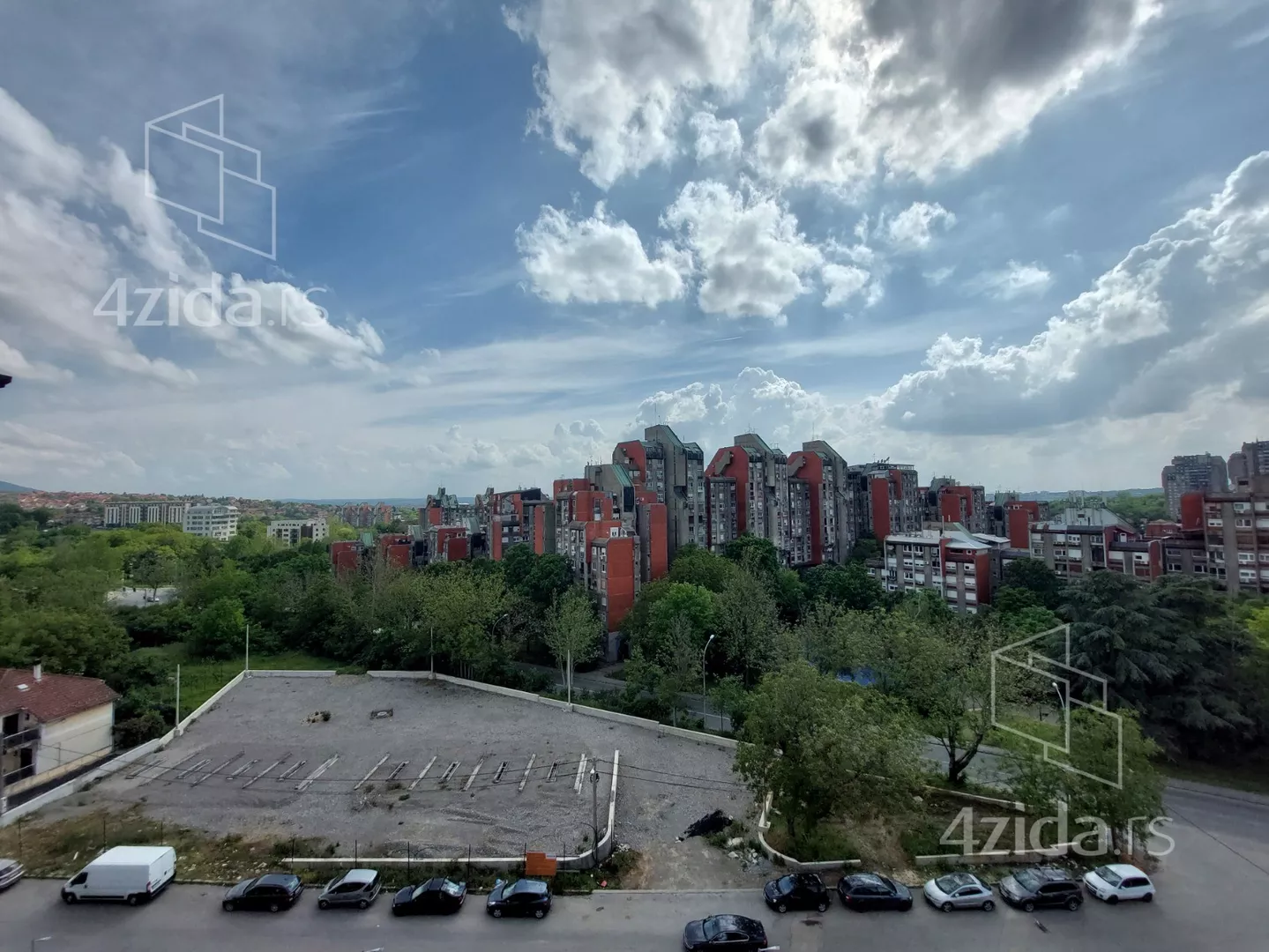 Četvorosoban stan | 4zida