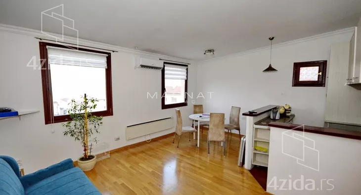 Petosoban stan | 4zida