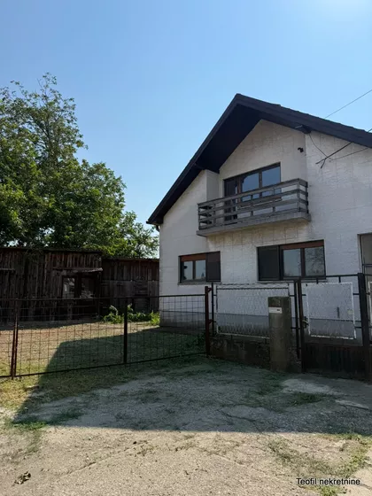 Karađorđeva | 4zida.rs