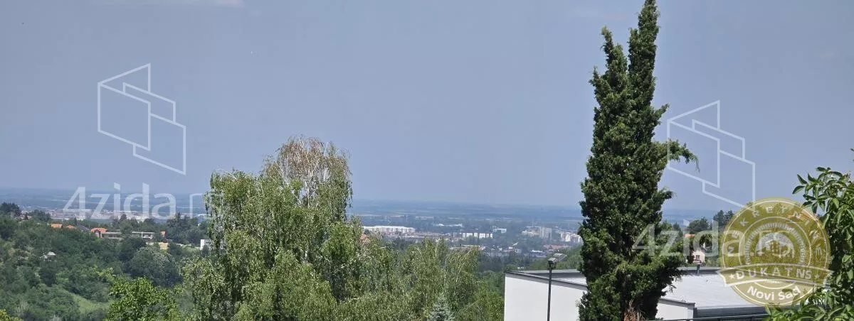 Plac | 4zida