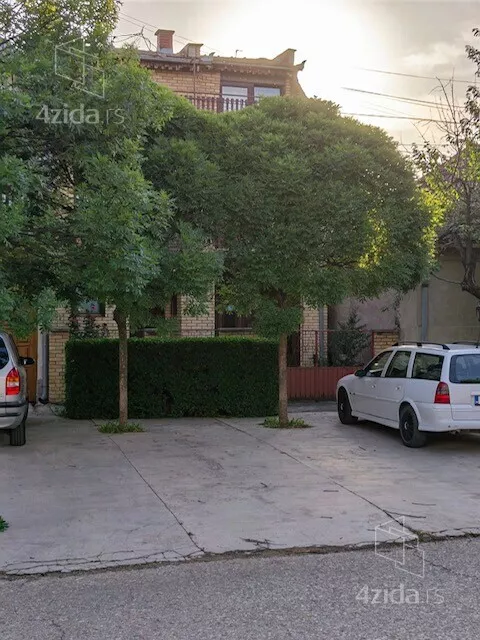 3-etažna kuća | 4zida