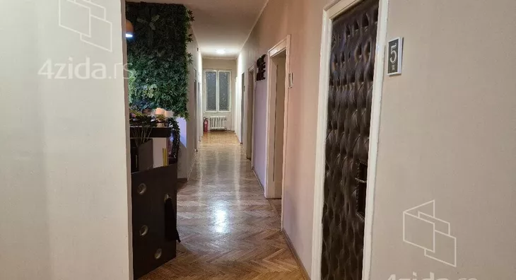 Turistički objekat | 4zida