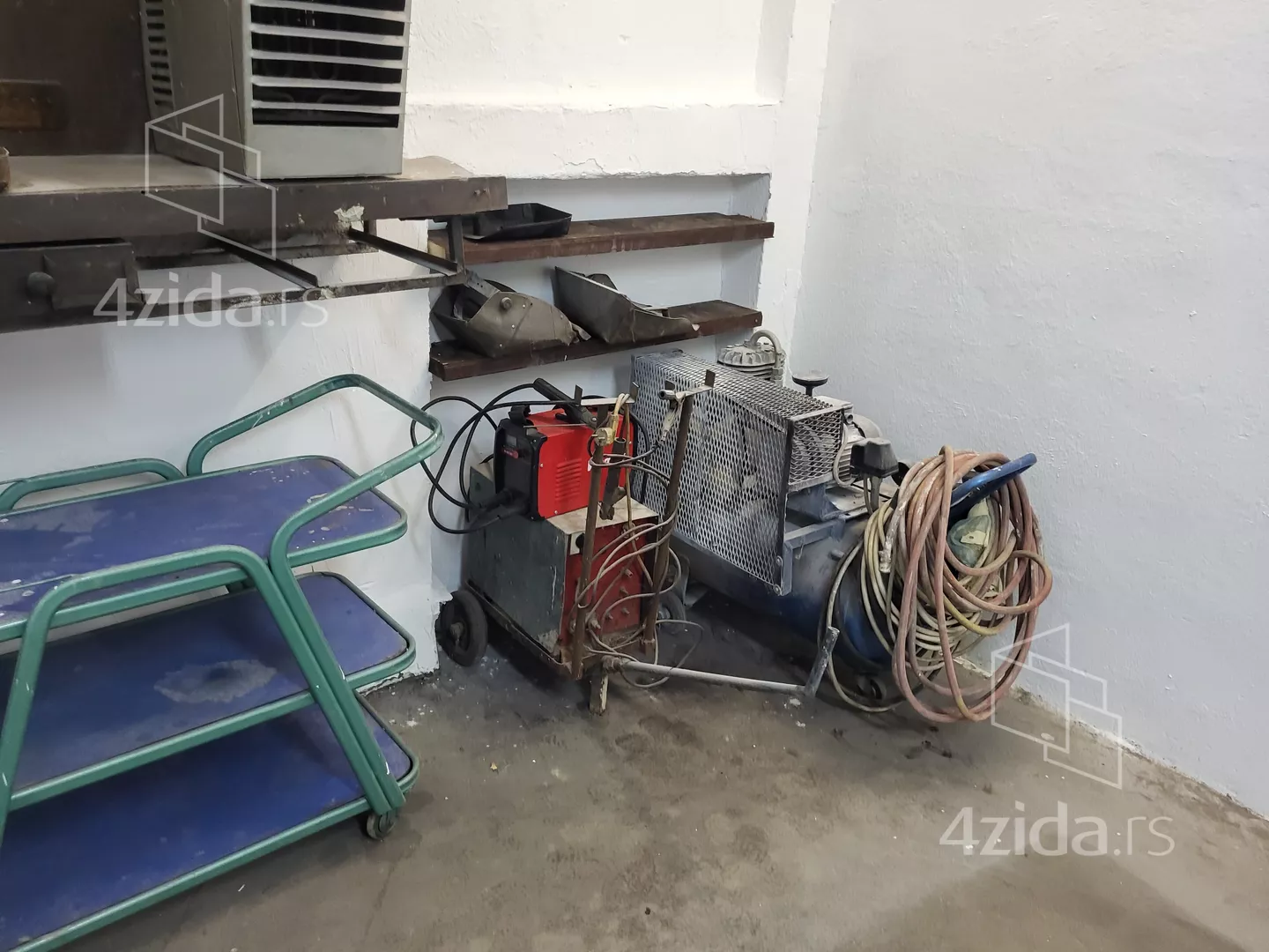 Garaža | 4zida