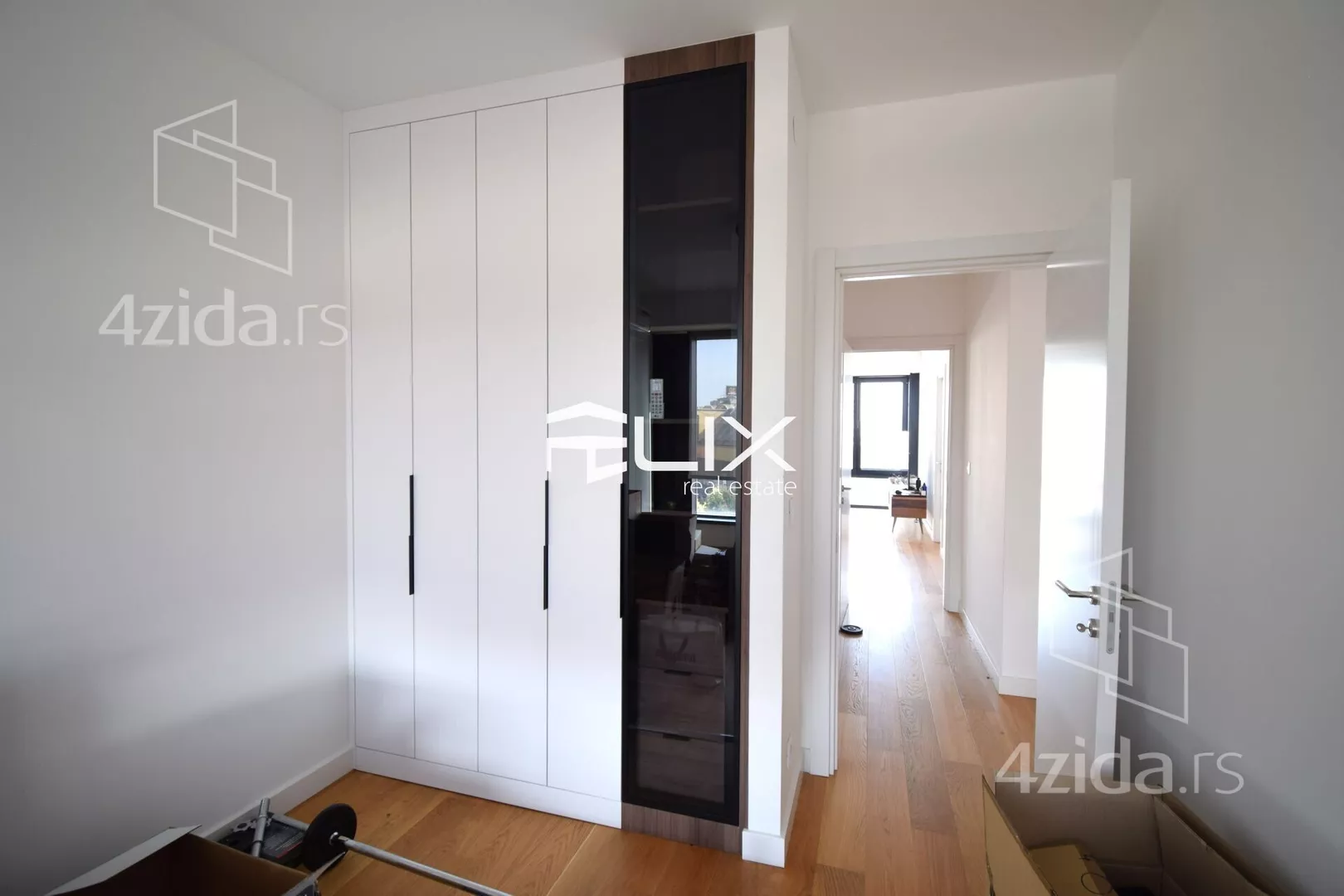 Šestosoban stan | 4zida