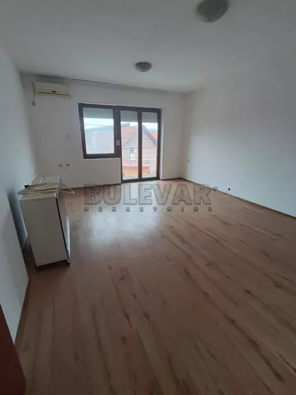 Velikojastrebačka | 4zida.rs