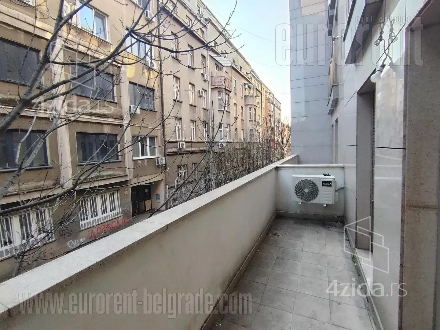 Troiposoban stan | 4zida