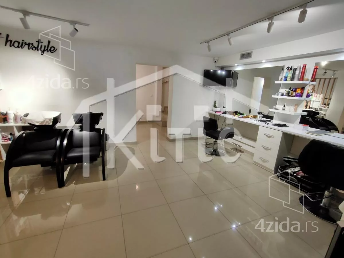 Poslovni prostor | 4zida