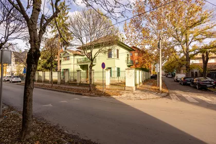 Nikole Tesle 30 | 4zida.rs