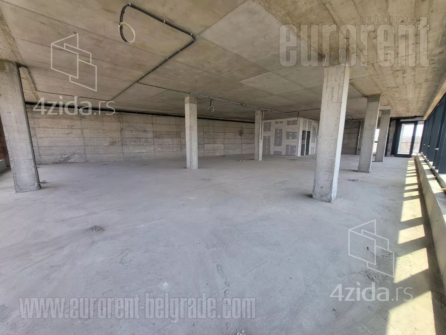 Poslovni prostor | 4zida