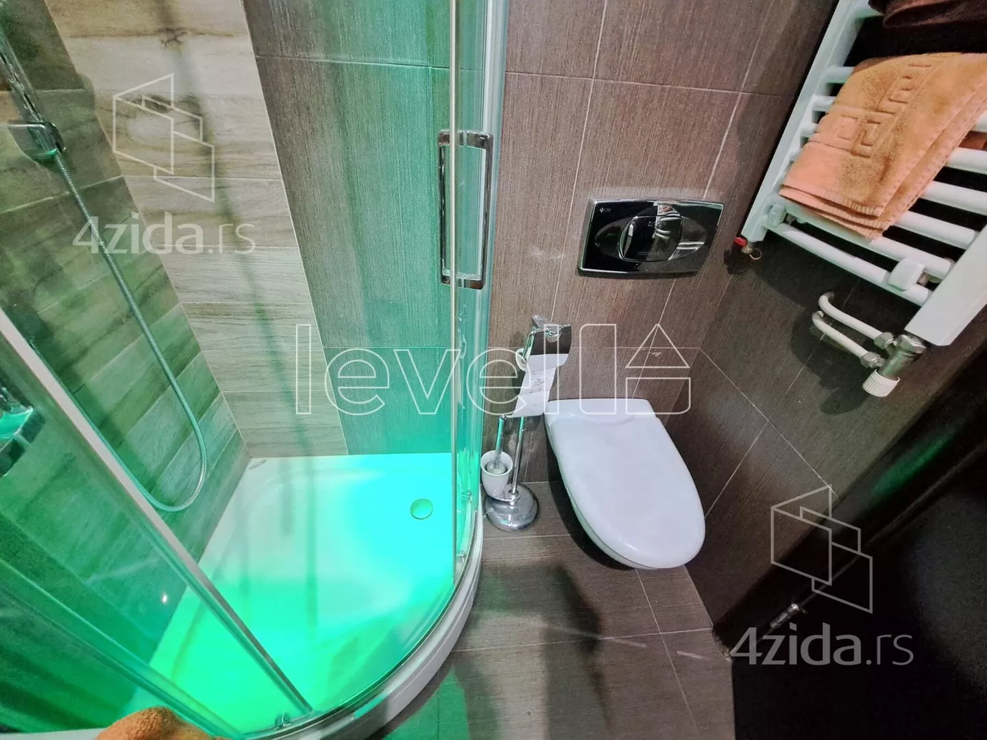 Petosoban stan | 4zida