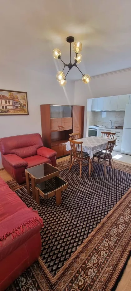 Zemun Polje | 4zida.rs