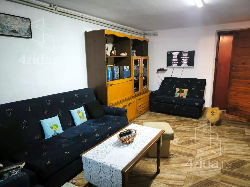 3-etažna kuća | 4zida