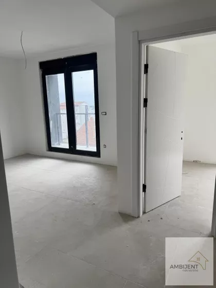 Novi Banovci | 4zida.rs